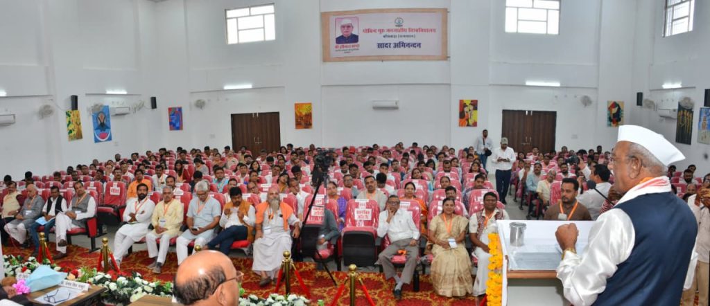 जनजातीय स्वतंत्रता संग्राम सेनानियों पर आधारित प्रदर्शनी का उद्घाटन